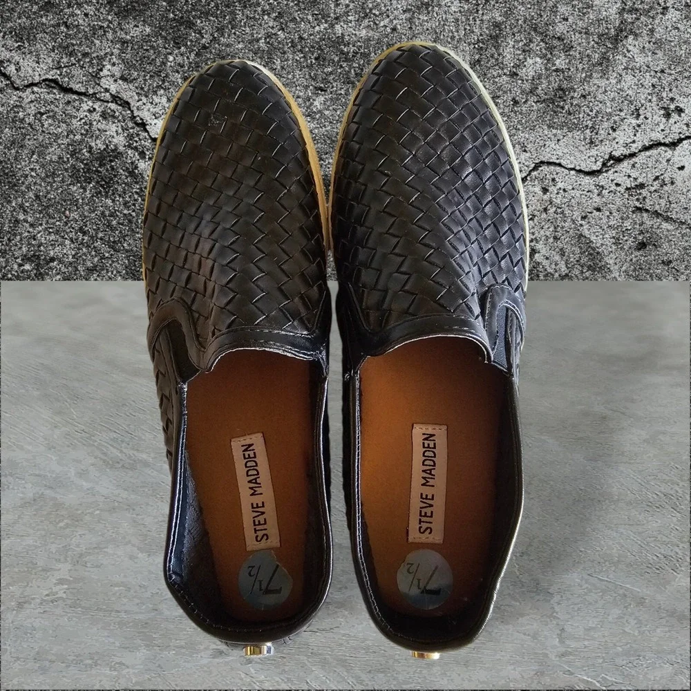 Steve Madden Quilted Black Slip On Sneakers Shoes Women's Size Size‎ 7.5